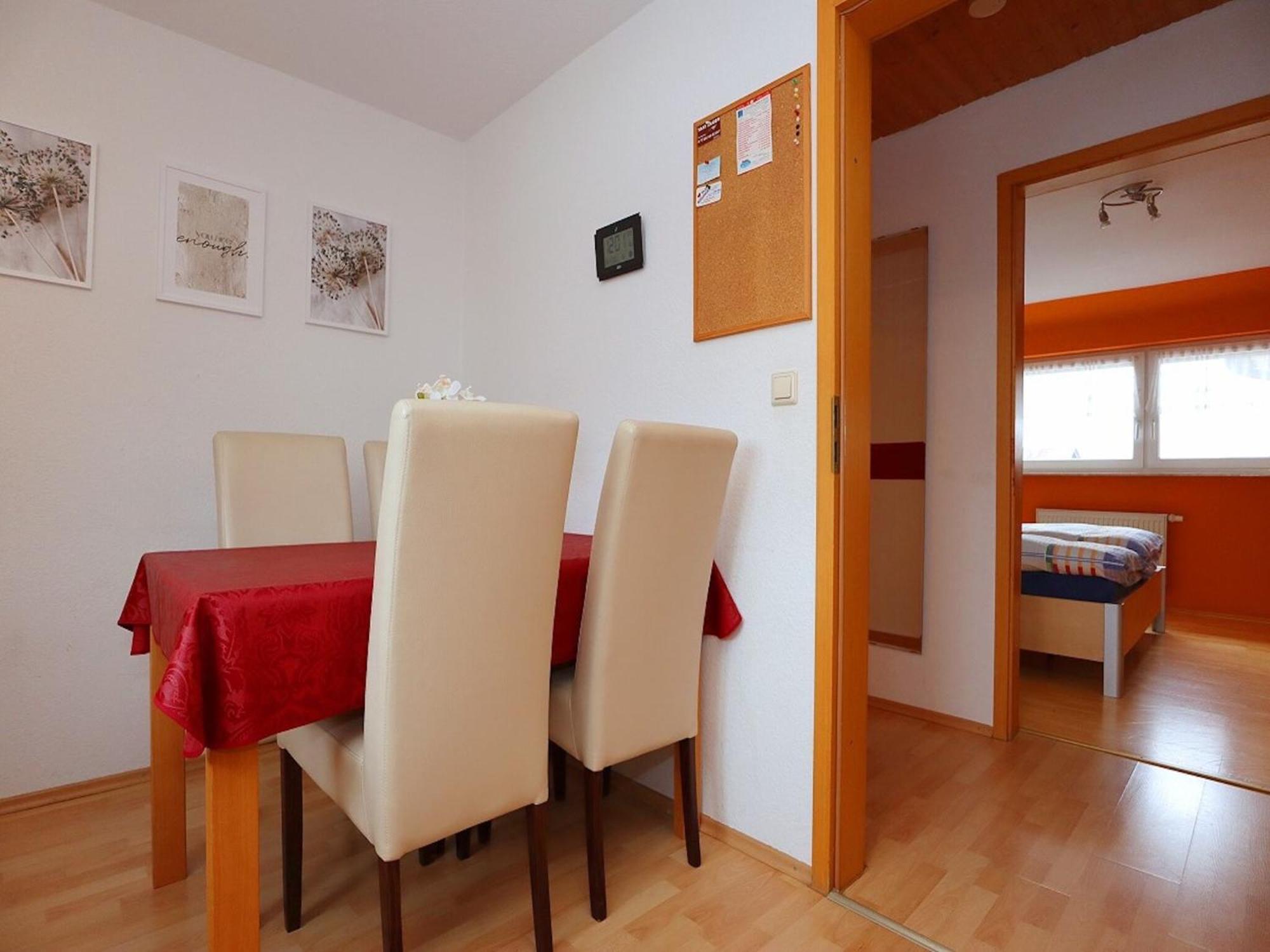 Cozy Apartment In Schwenningen With Garden Villingen-Schwenningen Dış mekan fotoğraf