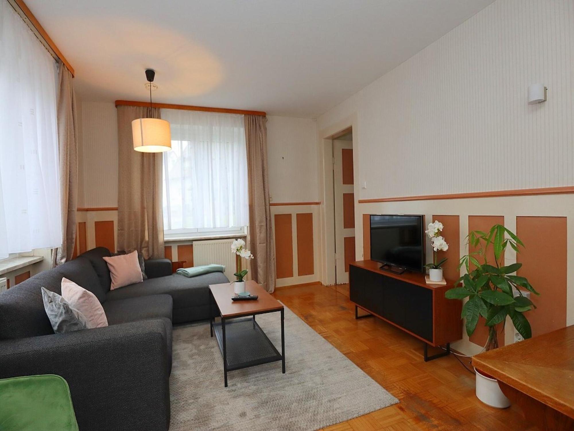 Cozy Apartment In Schwenningen With Garden Villingen-Schwenningen Dış mekan fotoğraf