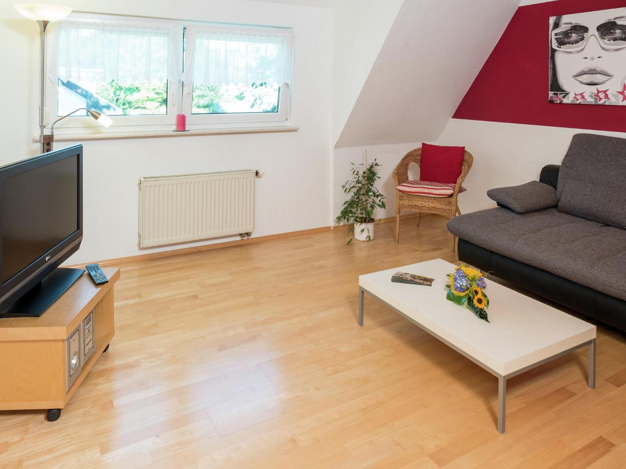 Cozy Apartment In Schwenningen With Garden Villingen-Schwenningen Dış mekan fotoğraf