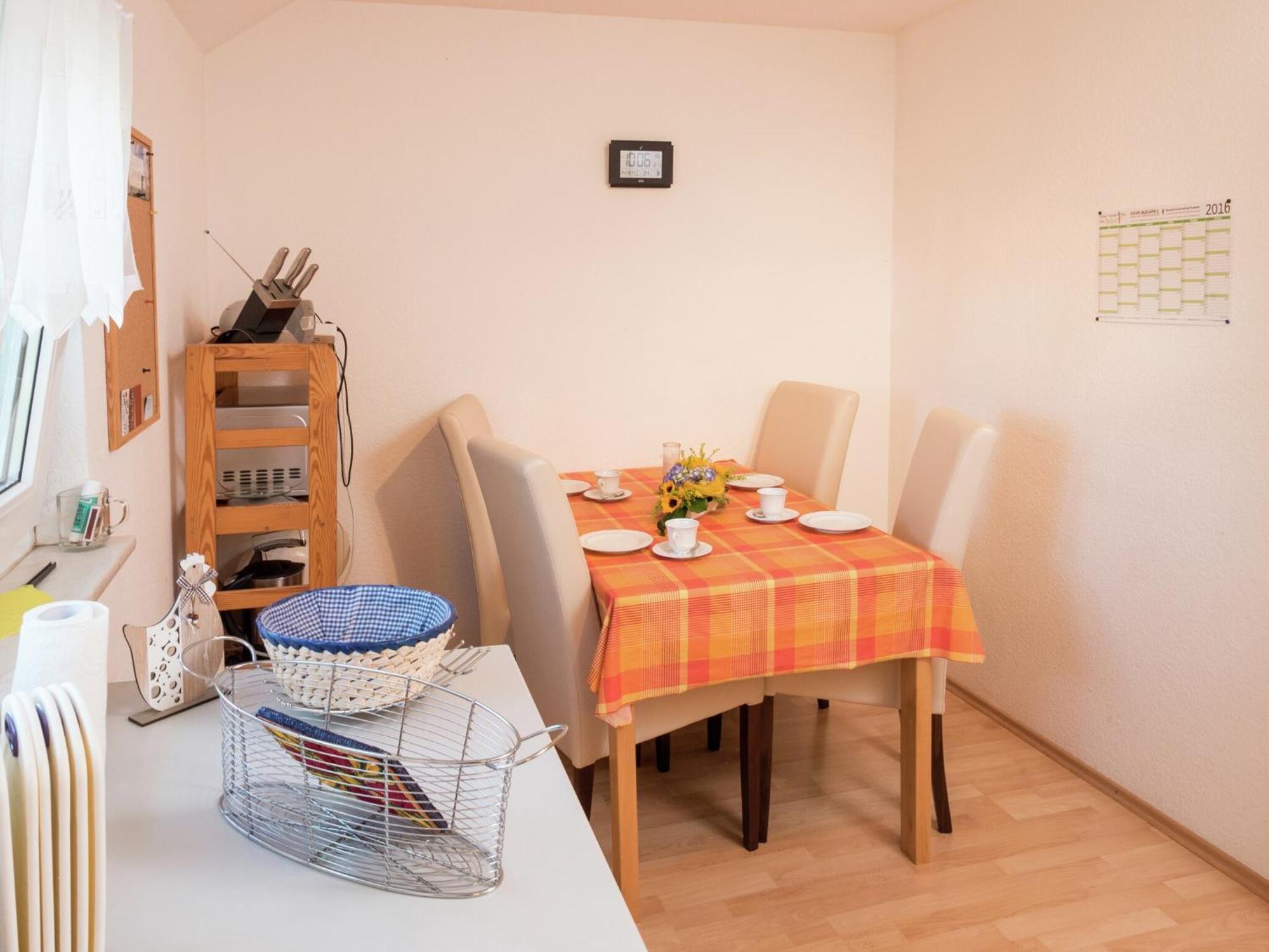Cozy Apartment In Schwenningen With Garden Villingen-Schwenningen Dış mekan fotoğraf